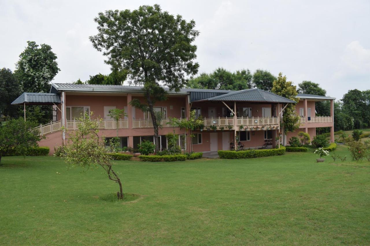 Willa Aravali Hill View Estate Gurgaon Zewnętrze zdjęcie
