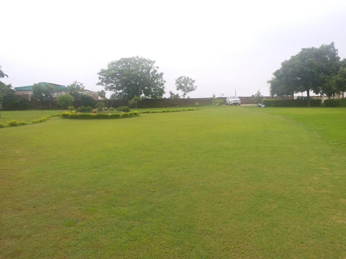 Willa Aravali Hill View Estate Gurgaon Zewnętrze zdjęcie